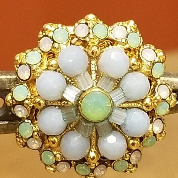 RARE DESIGNER VINTAGE JOSE & MARIA BARRERA FLOWER ROUND CLUSTER Crystal Earrings - Picture 7 of 12